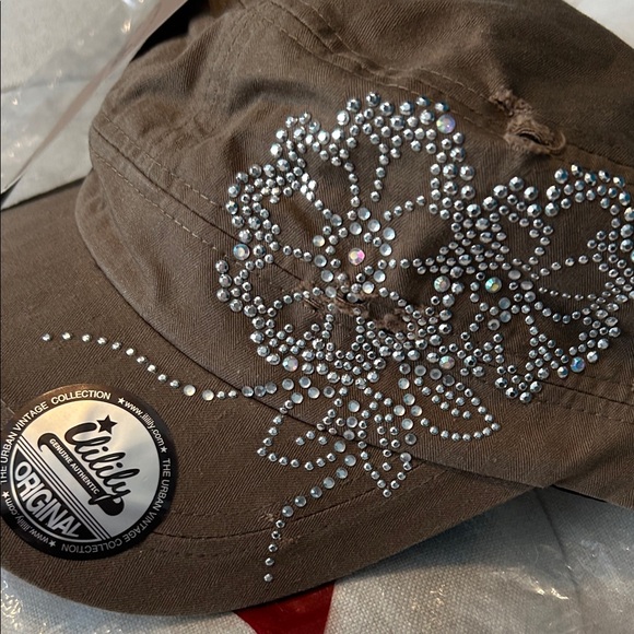 Brown Rhinestone Floral Cap - Picture 4 of 7